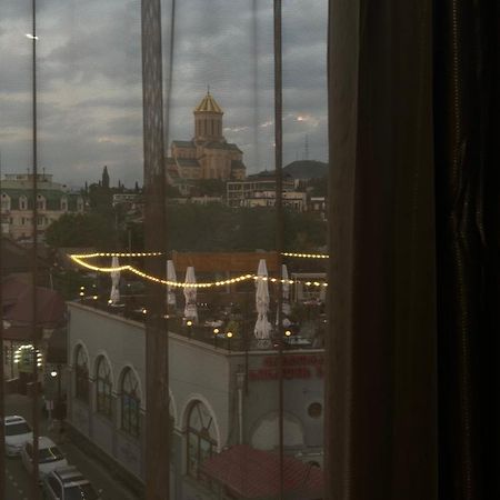 Hotel Tourist Tbilisi Bagian luar foto