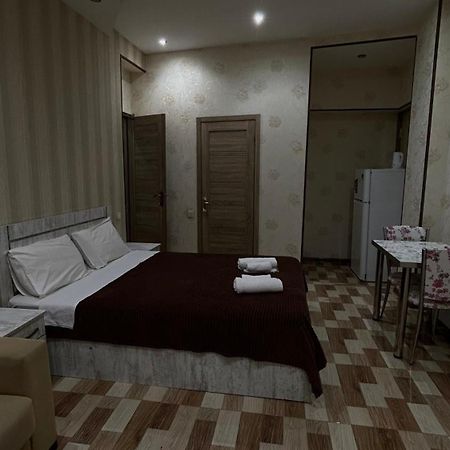 Hotel Tourist Tbilisi Bagian luar foto